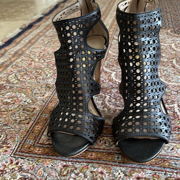 Louise et Cie size 37/5 color black - Picture 2 of 4